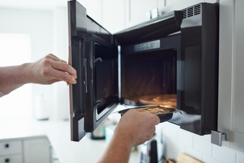 Metal packaging is microwave-friendly